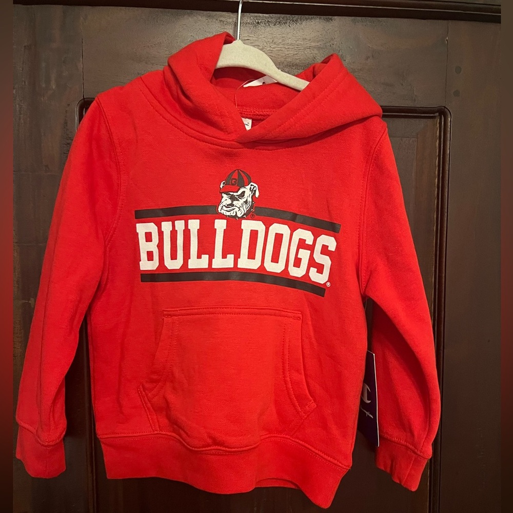Champion Georgia Bulldogs hoodie.